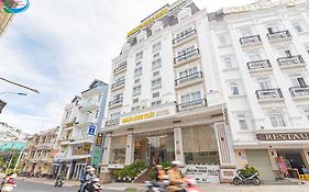 Hoang Minh Chau Ba Trieu Hotel